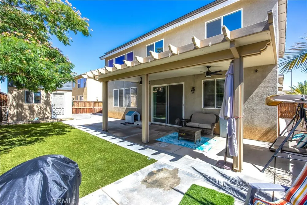 13633 Zircon Way Victorville, CA 02394