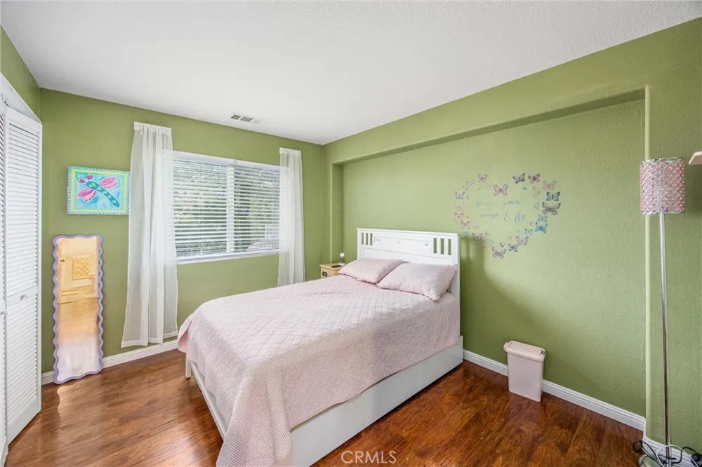 13633 Zircon Way Victorville, CA 02394