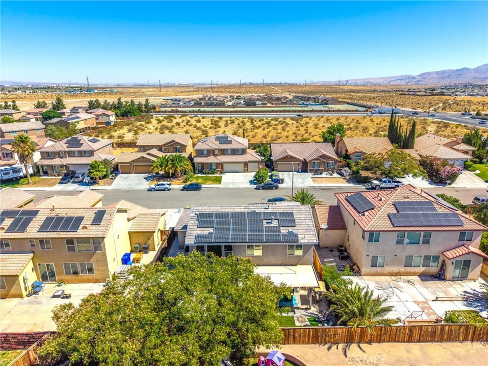 13633 Zircon Way Victorville, CA 02394
