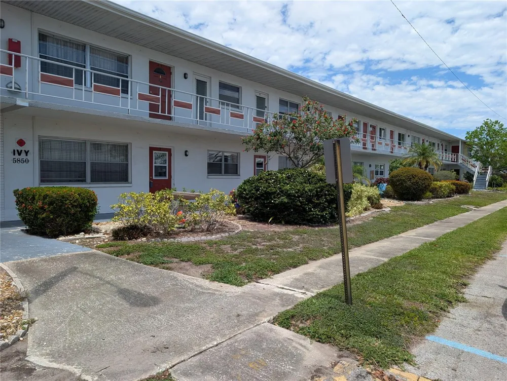 5850 18TH STREET #7 St Petersburg, FL 33714
