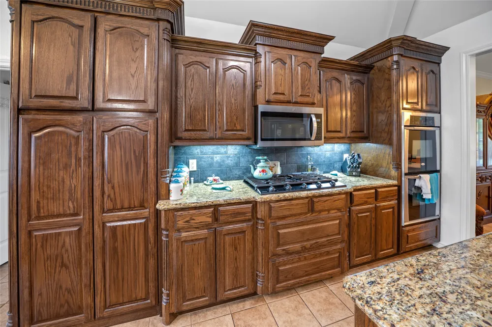 14226 County Road 434 Lindale, TX 75771