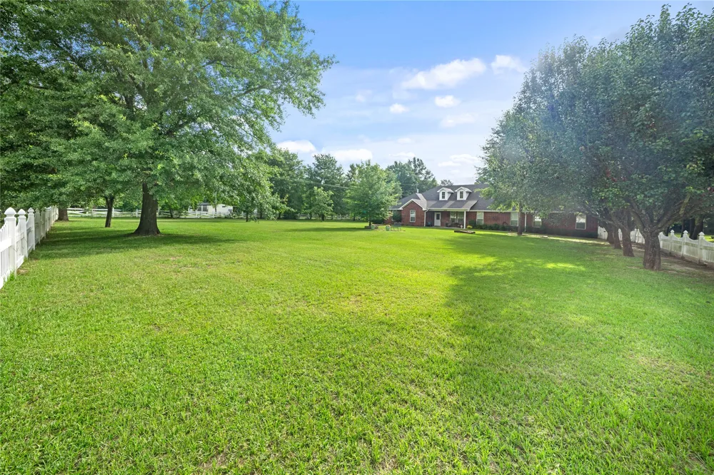 14226 County Road 434 Lindale, TX 75771
