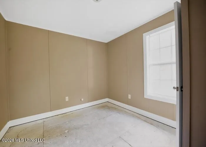 1014 Little Creek Drive Crystal Springs, MS 39059
