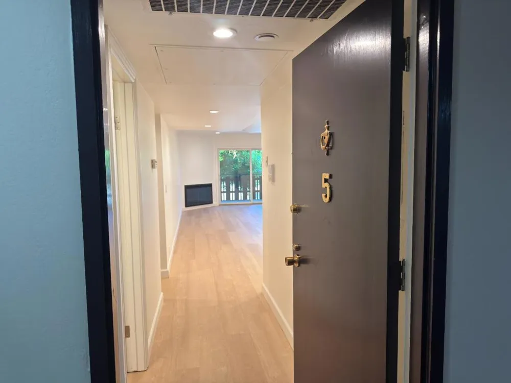 101 2nd Street #5 Los Altos, CA 94022