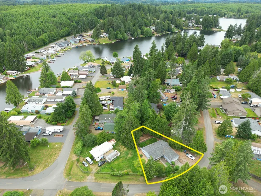 140 SE Foxglove Avenue Shelton, WA 98584
