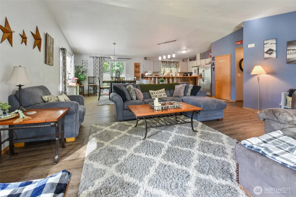 140 SE Foxglove Avenue Shelton, WA 98584