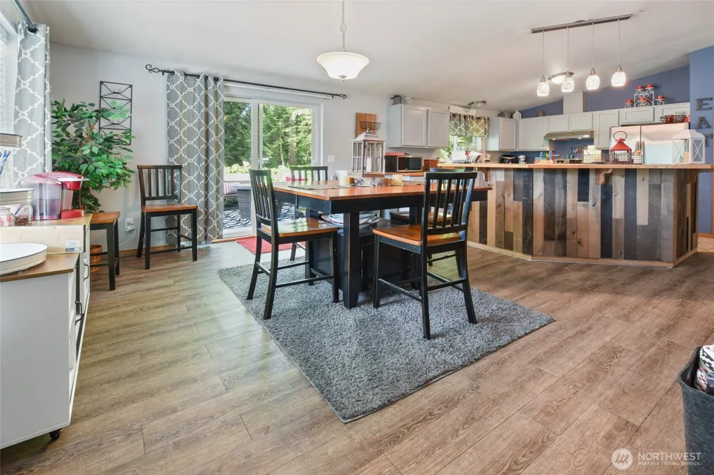 140 SE Foxglove Avenue Shelton, WA 98584