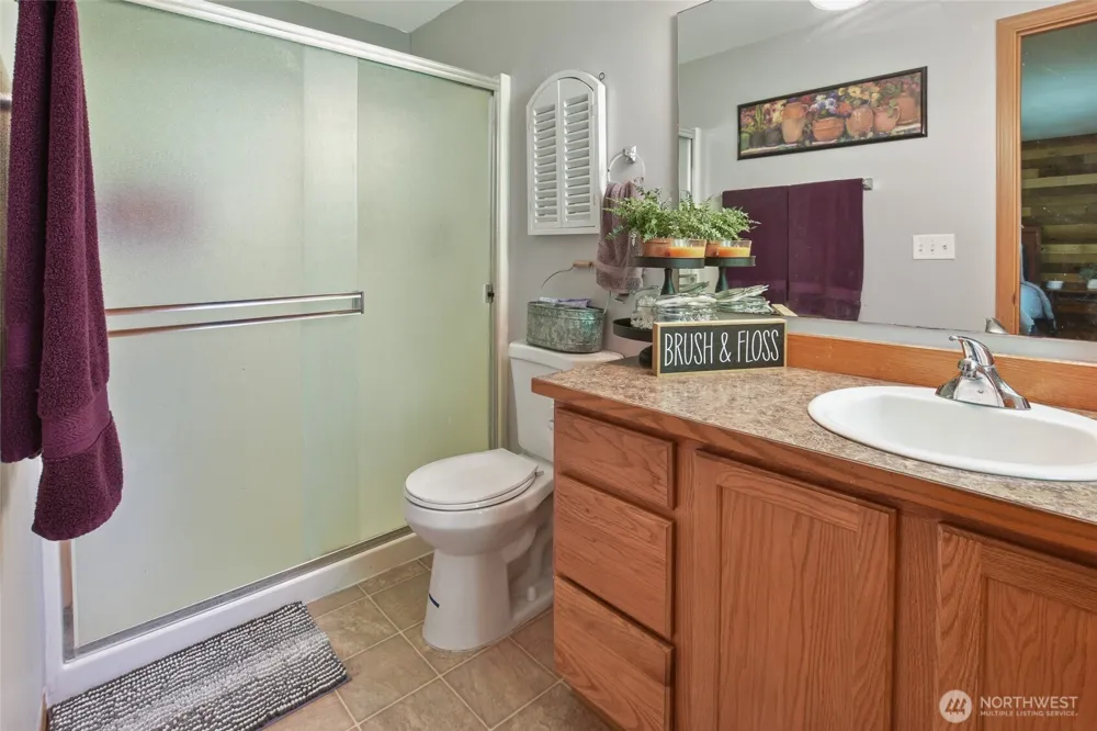 140 SE Foxglove Avenue Shelton, WA 98584