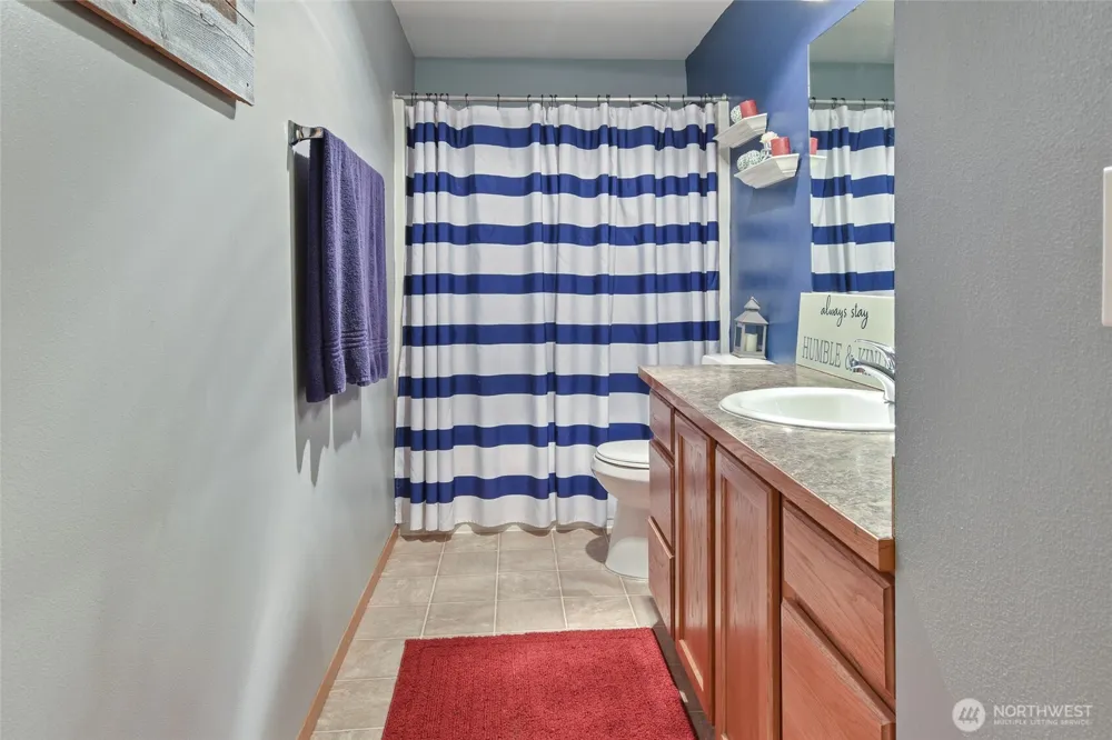 140 SE Foxglove Avenue Shelton, WA 98584