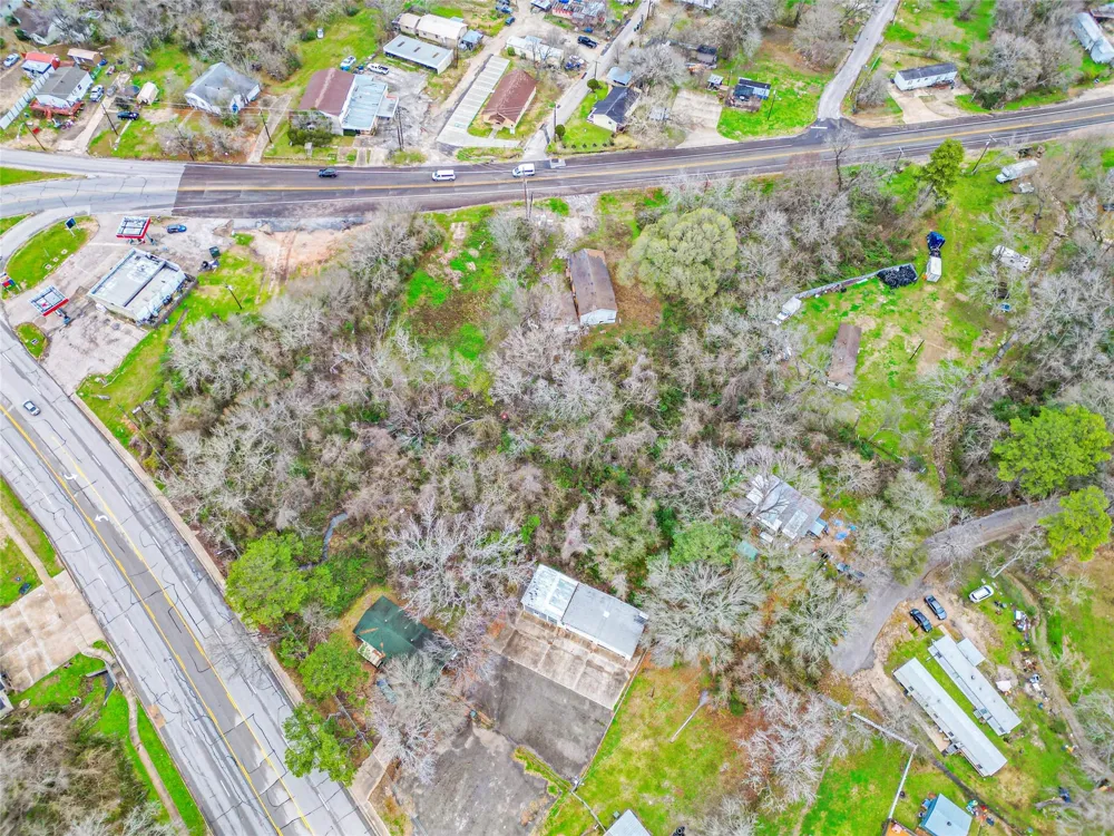 218 Highway 30 E E Huntsville, TX 77320