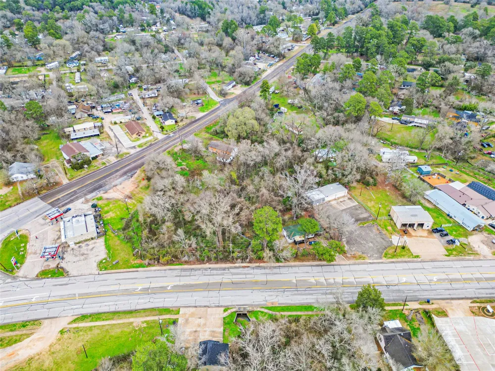 218 Highway 30 E E Huntsville, TX 77320