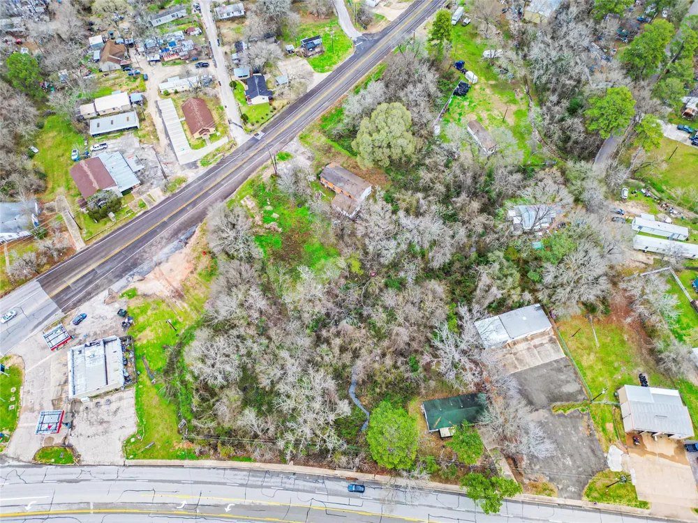 218 Highway 30 E E Huntsville, TX 77320