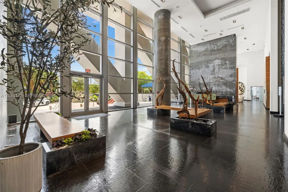 888 Biscayne Blvd #5404 Miami, FL 33132