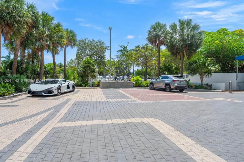 888 Biscayne Blvd #5404 Miami, FL 33132