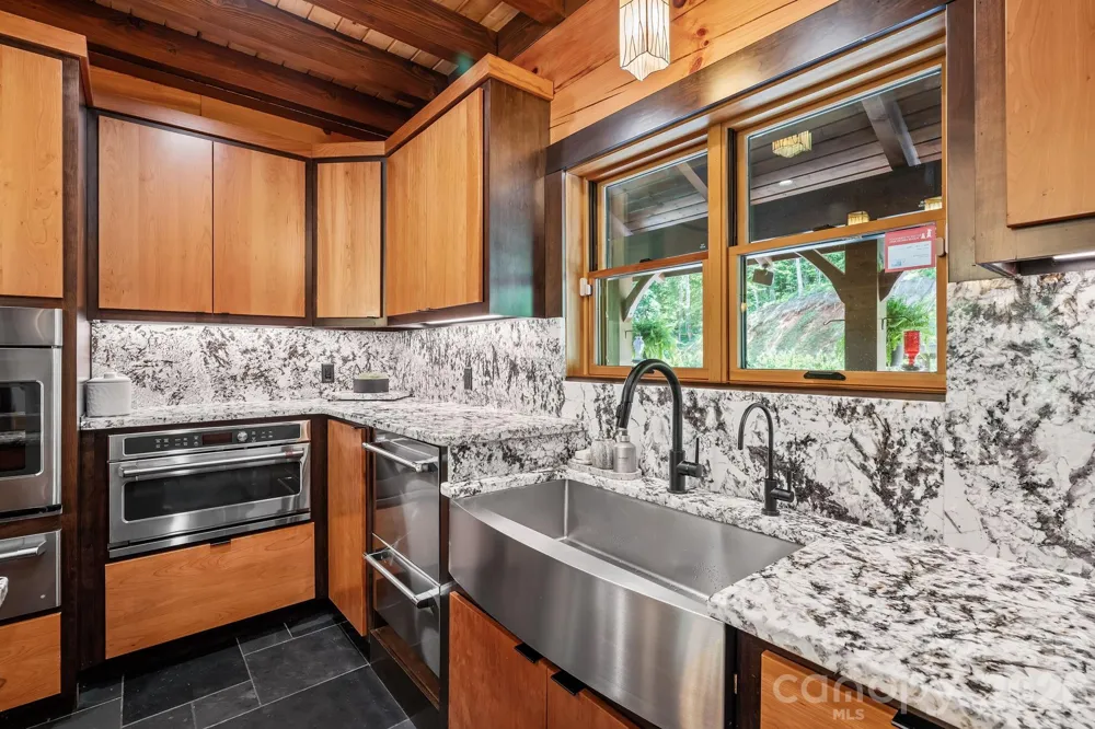 745 Mossy Oak Trail Nebo, NC 28761