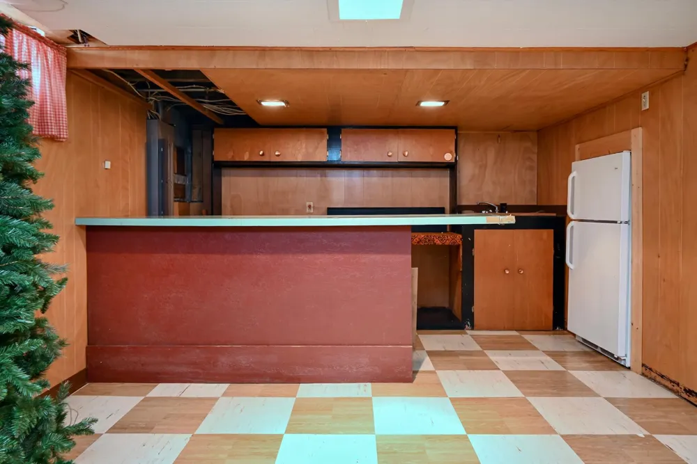 557 E 2nd Street Winona, MN 55987