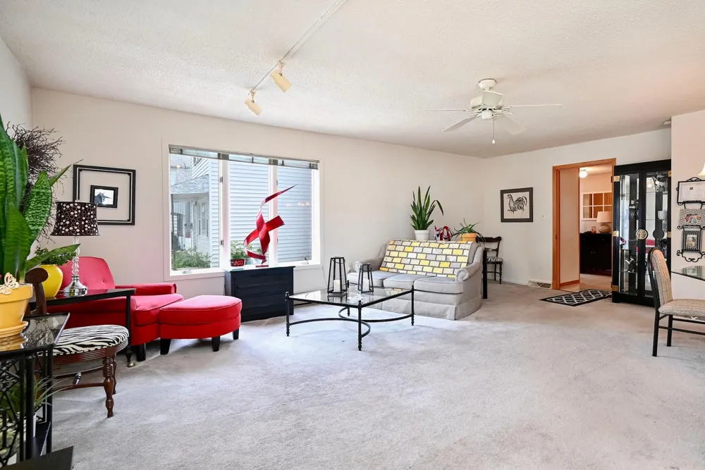 557 E 2nd Street Winona, MN 55987