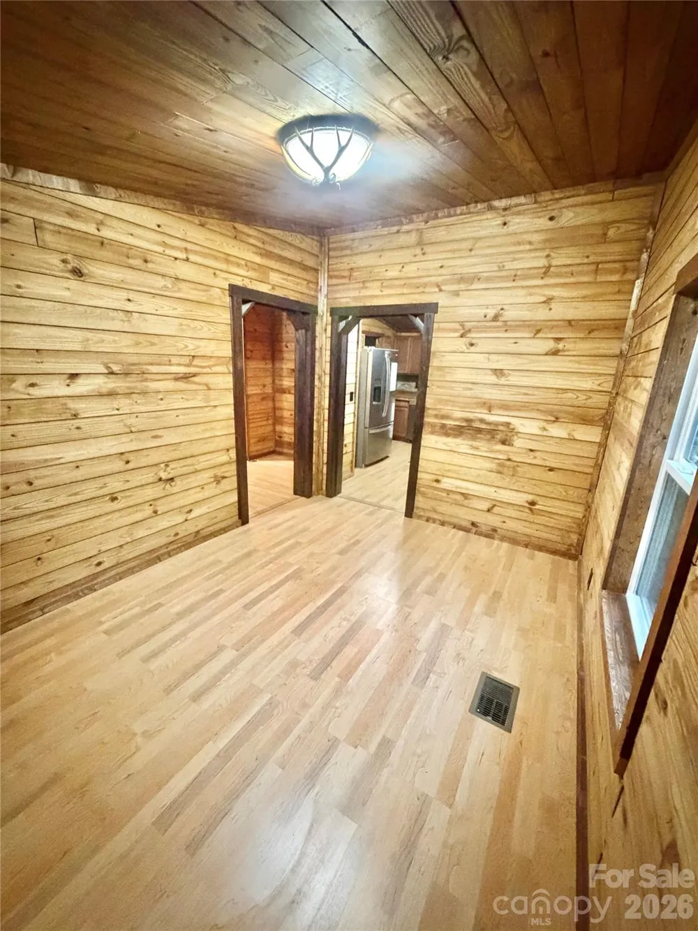 1050 Wyatt Town Road Burnsville, NC 28714