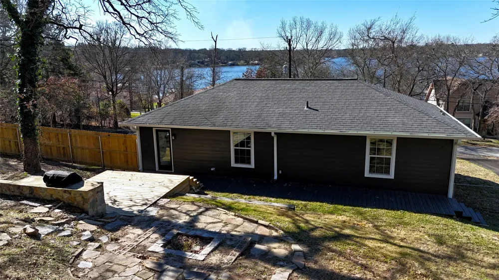 640 Callender Lake Drive Murchison, TX 75778