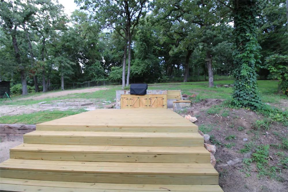 640 Callender Lake Drive Murchison, TX 75778
