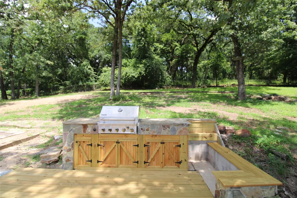 640 Callender Lake Drive Murchison, TX 75778