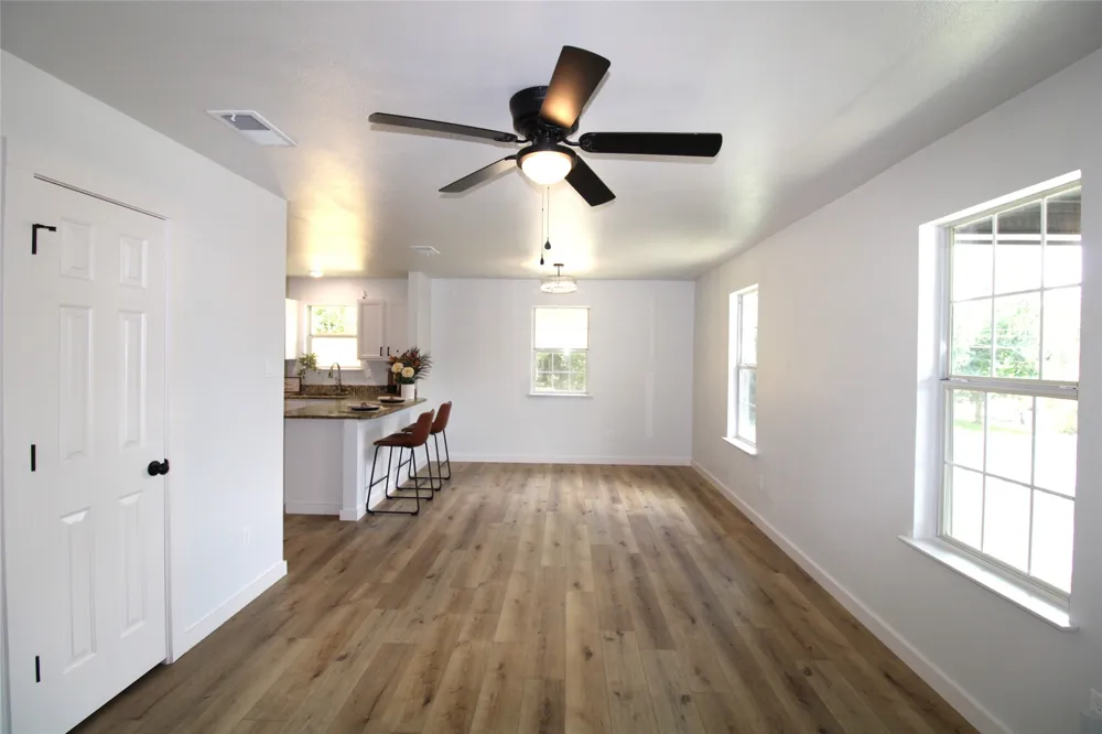 640 Callender Lake Drive Murchison, TX 75778
