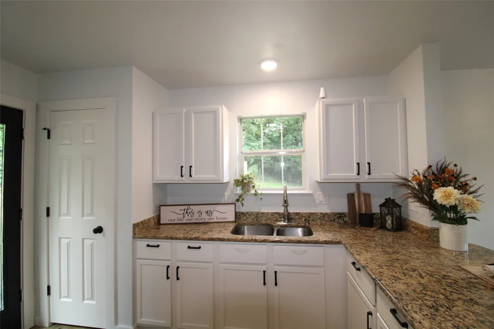 640 Callender Lake Drive Murchison, TX 75778