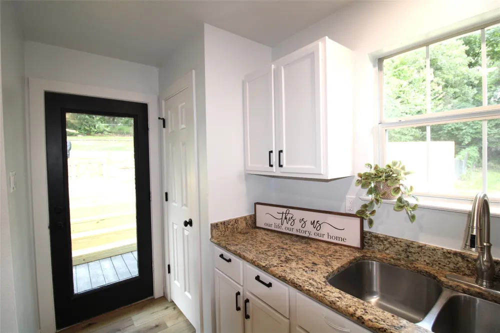 640 Callender Lake Drive Murchison, TX 75778