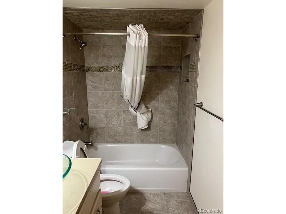 6445 Shoreline Drive San Luis, CO 81152