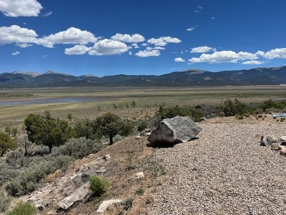 6445 Shoreline Drive San Luis, CO 81152