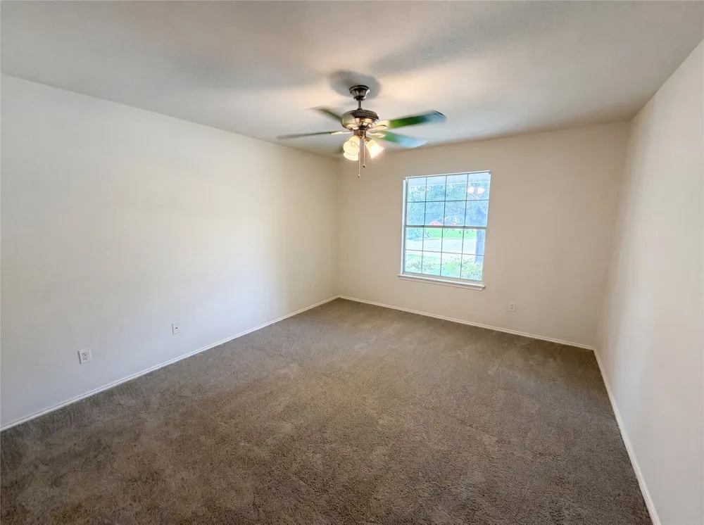 12816 Wooly Bucket Cove Elgin, TX 78621