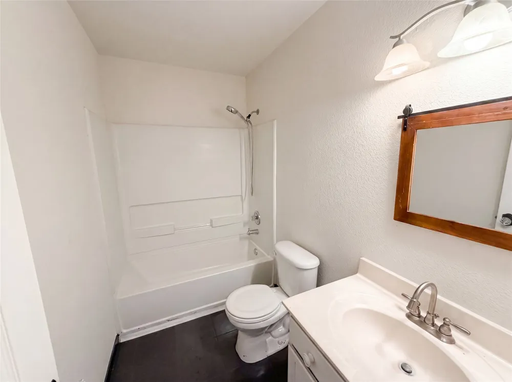 12816 Wooly Bucket Cove Elgin, TX 78621