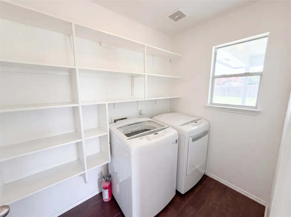 12816 Wooly Bucket Cove Elgin, TX 78621