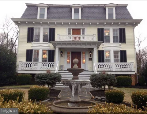 236 CAROLINE STREET