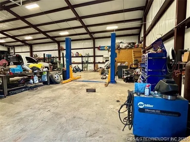60399 E 140th Road Fairland, OK 74343