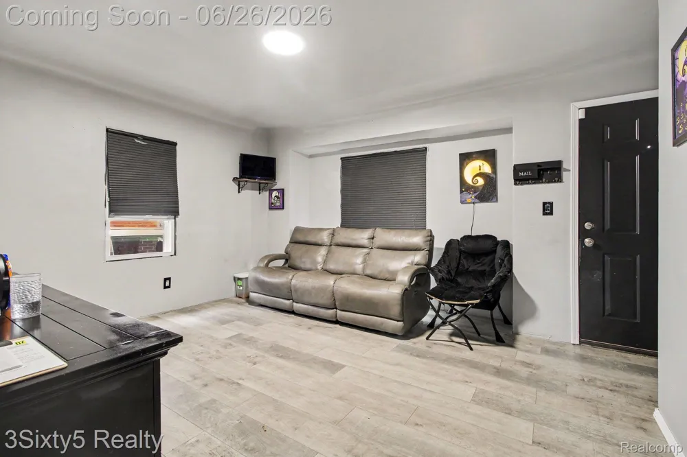 26296 Oakland Street Inkster City, MI 48141