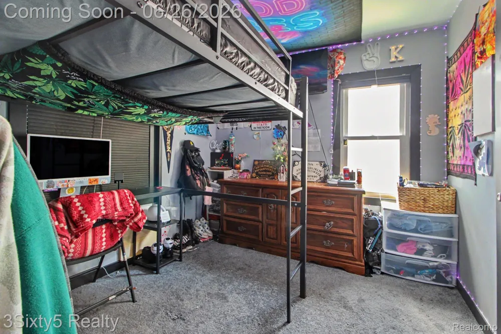 26296 Oakland Street Inkster City, MI 48141