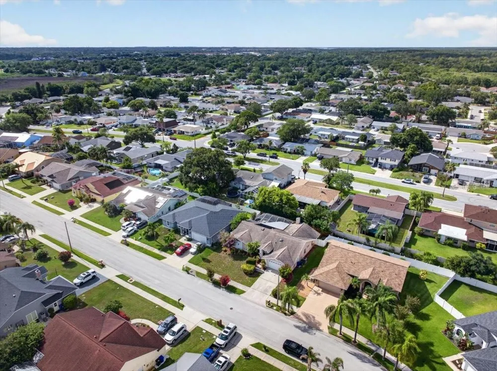 854 CHRISTINA CIRCLE Oldsmar, FL 34677