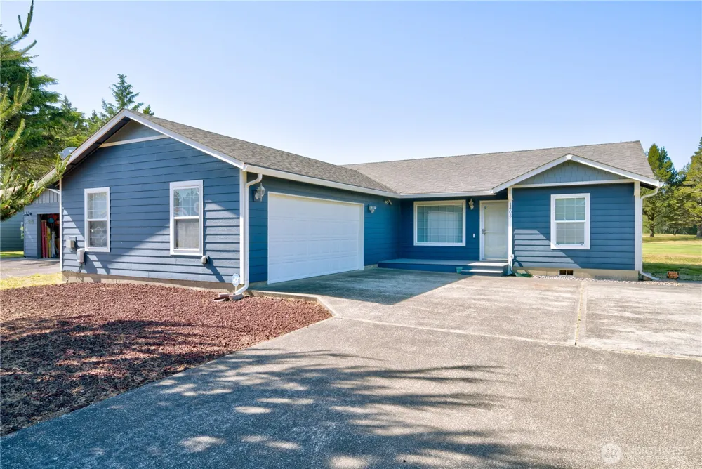 1405 314th Place Ocean Park, WA 98640