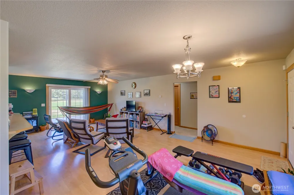 1405 314th Place Ocean Park, WA 98640