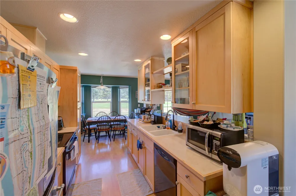 1405 314th Place Ocean Park, WA 98640