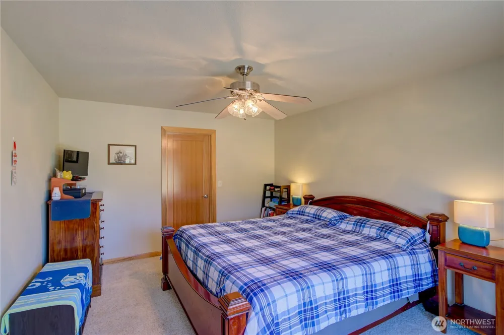 1405 314th Place Ocean Park, WA 98640