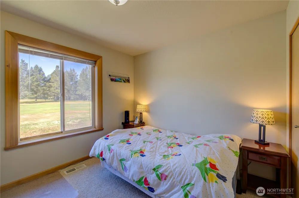 1405 314th Place Ocean Park, WA 98640