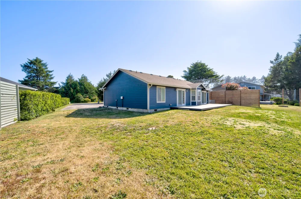 1405 314th Place Ocean Park, WA 98640