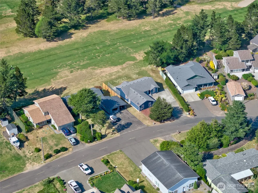 1405 314th Place Ocean Park, WA 98640