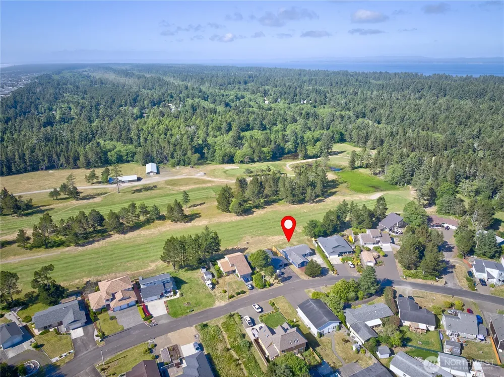 1405 314th Place Ocean Park, WA 98640