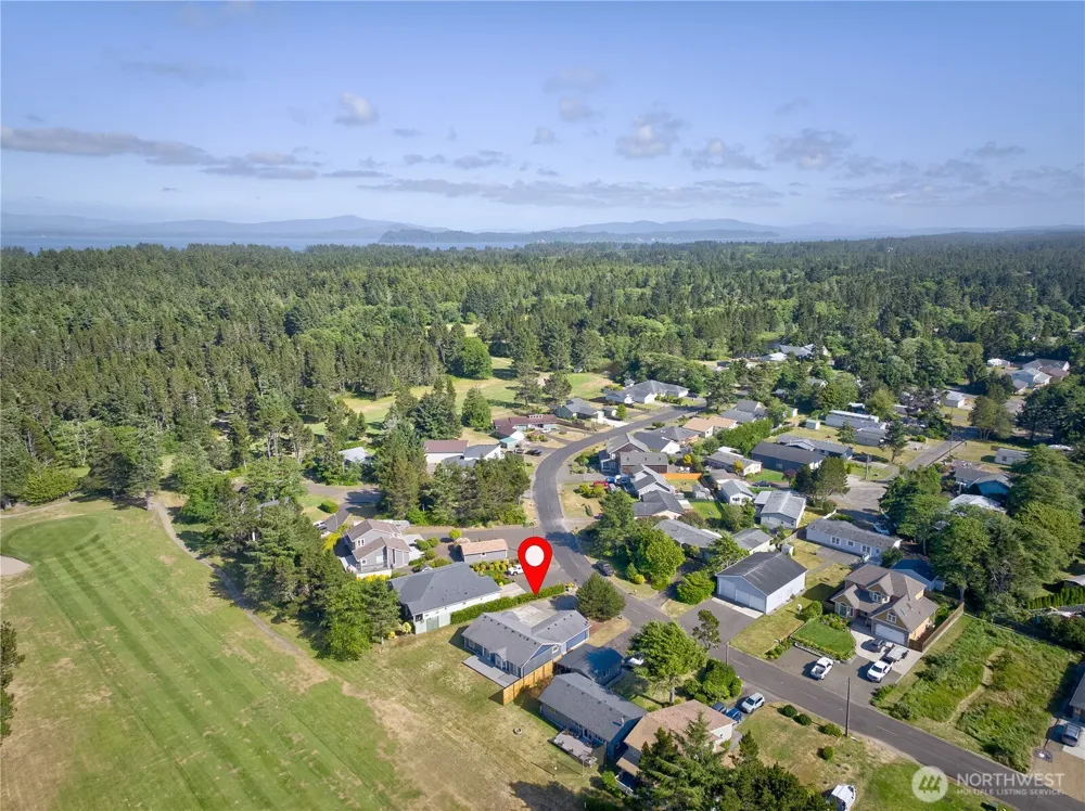 1405 314th Place Ocean Park, WA 98640