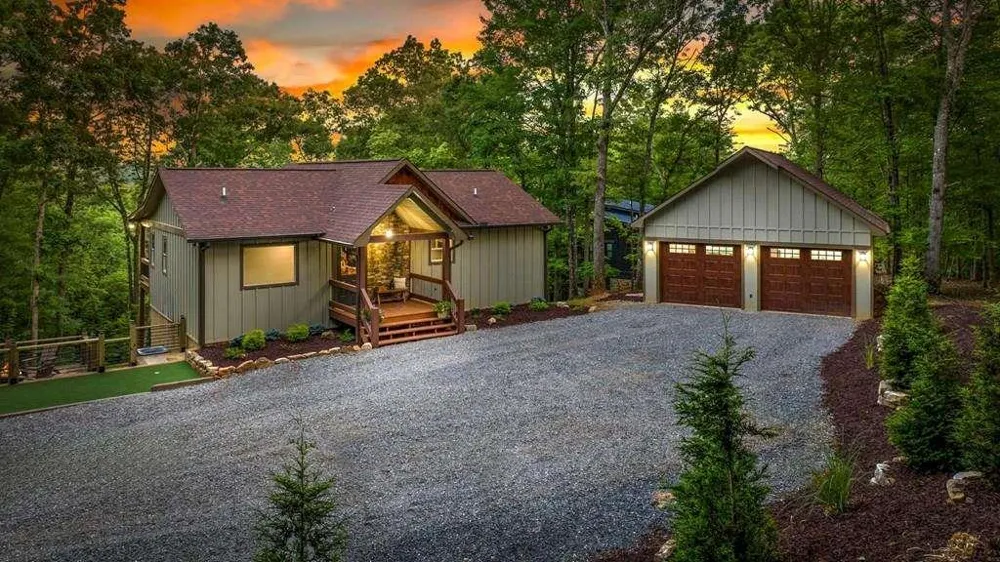 241 Wolf Creek Mountain Road Mineral Bluff, GA 30559