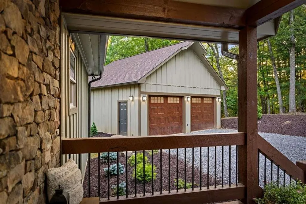 241 Wolf Creek Mountain Road Mineral Bluff, GA 30559