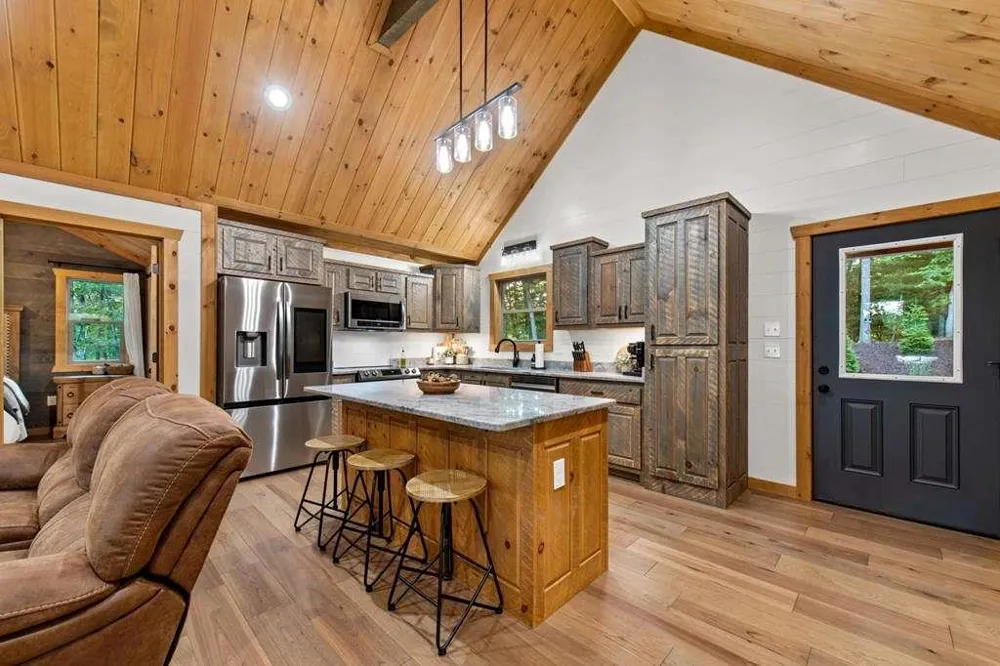 241 Wolf Creek Mountain Road Mineral Bluff, GA 30559